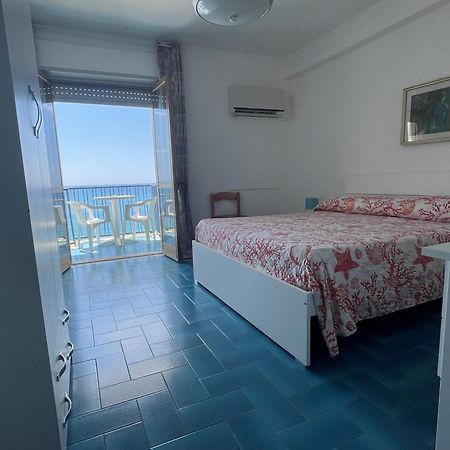 Hotel Ristorante Mareblu อามันเตีย ภายนอก รูปภาพ