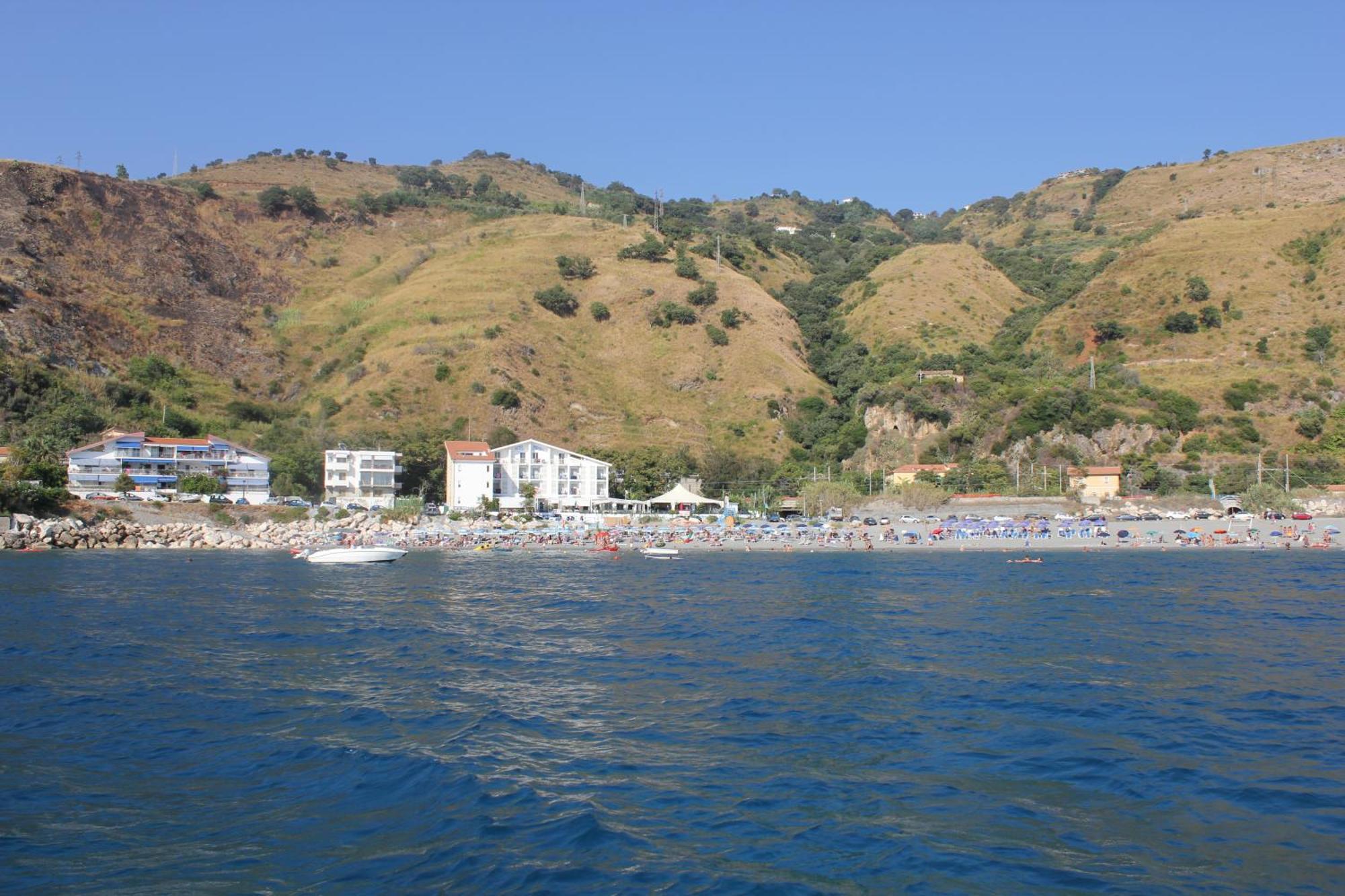 Hotel Ristorante Mareblu อามันเตีย ภายนอก รูปภาพ