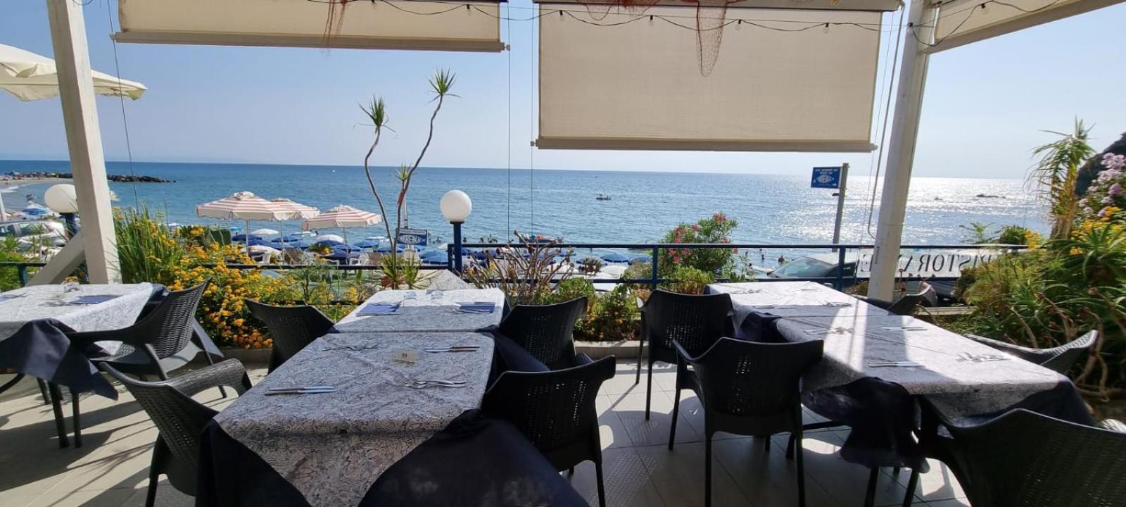 Hotel Ristorante Mareblu อามันเตีย ภายนอก รูปภาพ