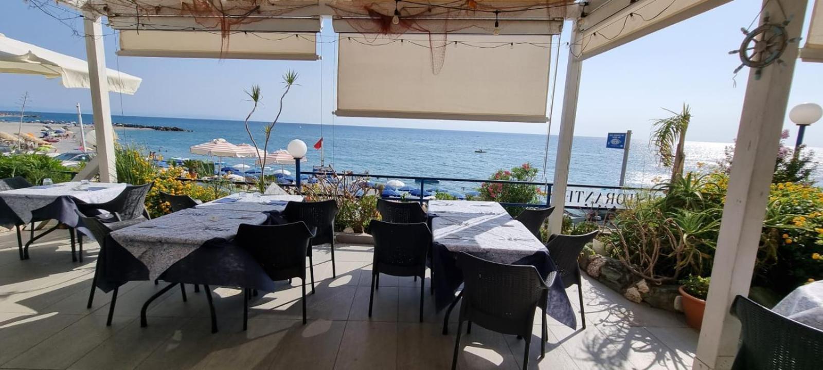 Hotel Ristorante Mareblu อามันเตีย ภายนอก รูปภาพ