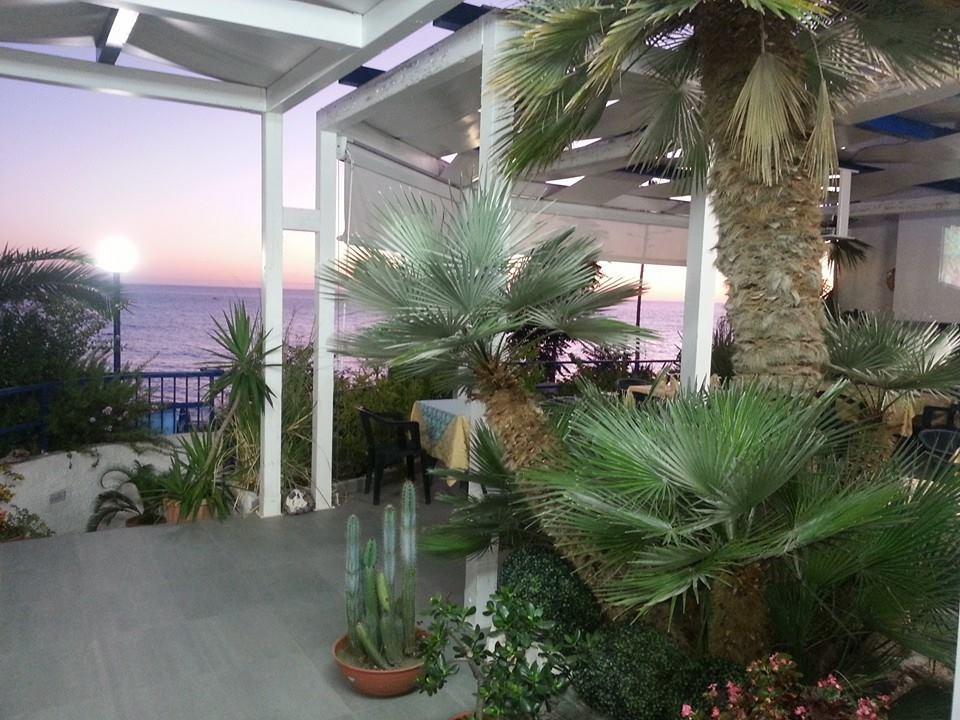 Hotel Ristorante Mareblu อามันเตีย ภายนอก รูปภาพ